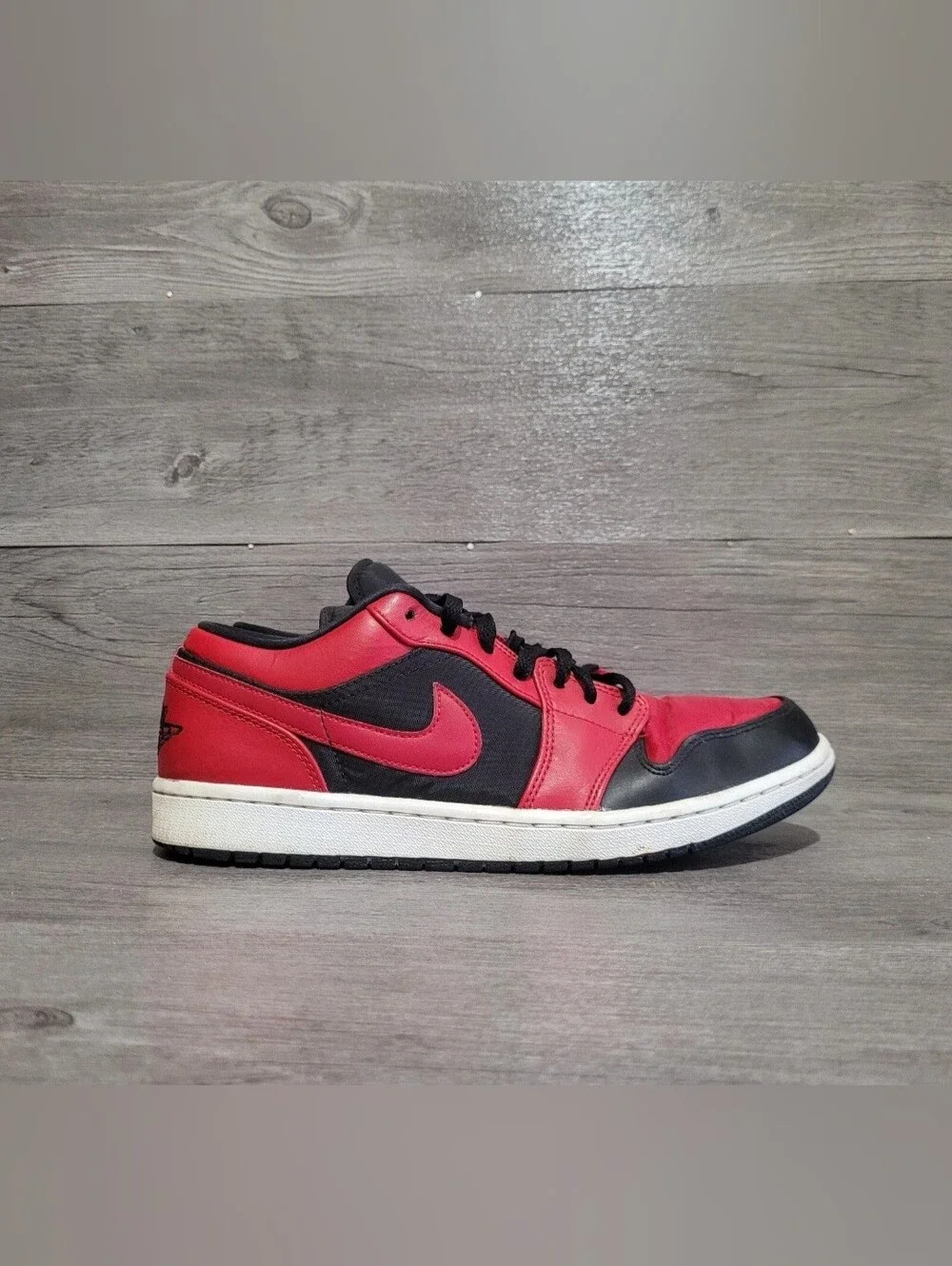 Jordan Retro 1 Low Reverse Bred Gym Red Men's Size 10 Basketball Shoes 2014